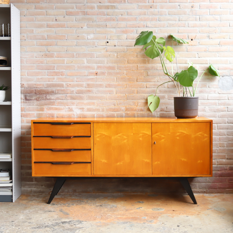 Vintage dressoir jaren 70 hout | kasten | Meutt vintage interior - webshop voor vintage interieur producten