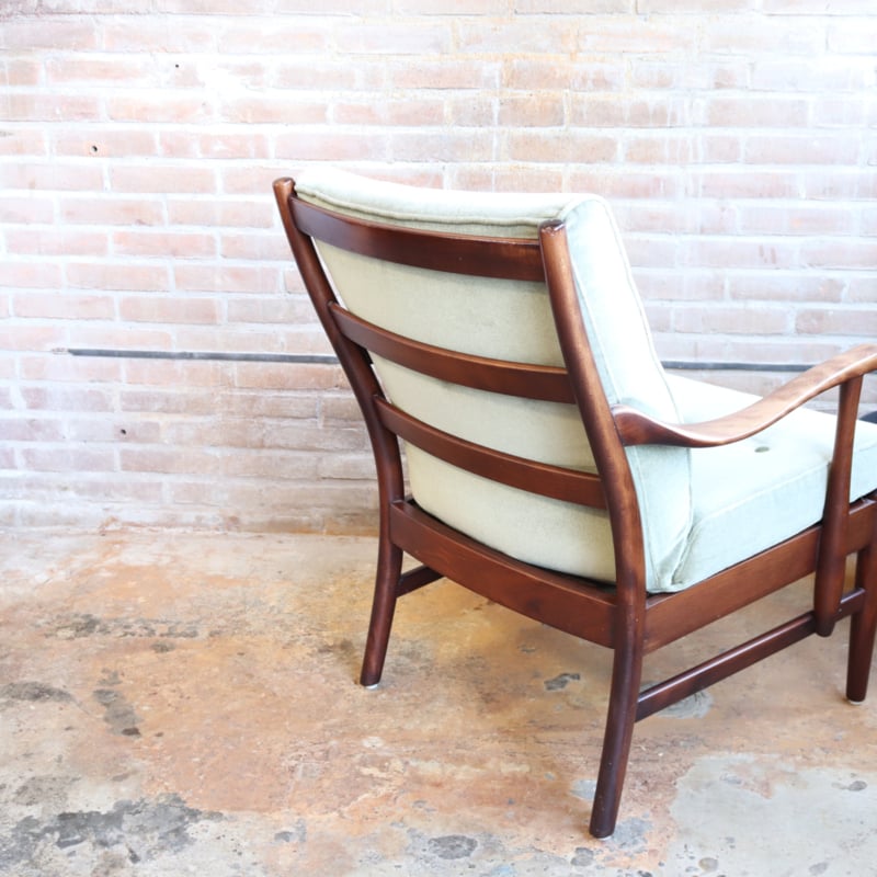 Vintage fauteuil deens hout groen velvet | & stoelen | Meutt vintage & interior - webshop voor vintage interieur producten
