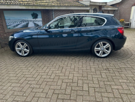 Bmw 1-serie 114i Upgrade Edition | Airco | Xenon | PDC | Navigatie |