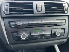 Bmw 1-serie 114i Upgrade Edition | Airco | Xenon | PDC | Navigatie |