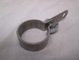 Uitlaatklem plat met strip 1 3/4" (45mm) C-AHT98