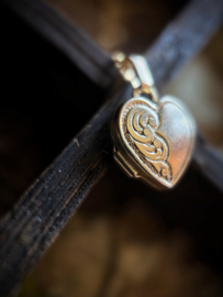 Vintage 14k hart medaillon