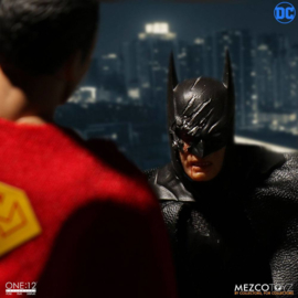 Mezco DC Comics Action Figure 1/12 Batman Sovereign Knight