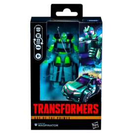 G1025 Transformers Age of the Primes Deluxe Class Fugitive Waspinator