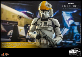 HOT911037 Star Wars: Episode II Action Figure 1/6 Clone Pilot