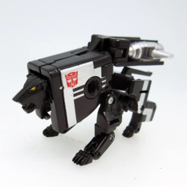 Takara Masterpiece MP-15/16-E Cassettebot Vs Cassettetron Set Exclusive