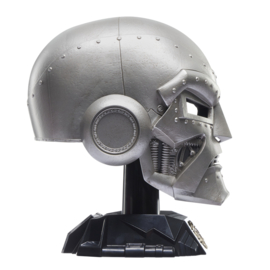 G0586 Marvel Legends Doctor Doom's classic helmet
