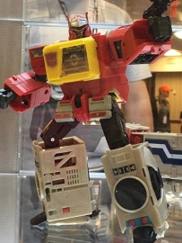 Takara Legends LG-27 Blaster