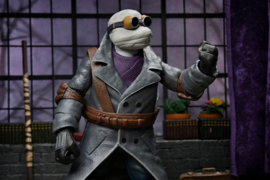 Neca Universal Studios x TMNT Ultimate Donatello as The Invisible Man