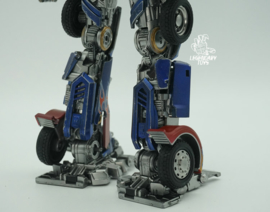 Legendary Toys LT-02 Optimus Prime