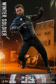 Hot Toys The Falcon and The Winter Soldier AF 1/6 Winter Soldier