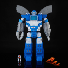 Transformers Generations Selects Titan Class Guardian Robot and Lunar-Tread