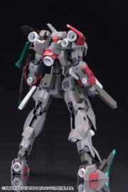 Frame Arms Plastic Model Kit 1/100 SX-25 Cutlass