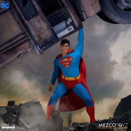 Mezco Marvel Action Figure 1/12 Superman Man of Steel Edition