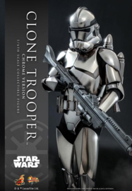 HOT910741 Star Wars 1/6 Clone Trooper (Chrome Version)