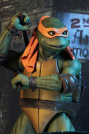 NECA54054 Teenage Mutant Ninja Turtles 1/4 Michelangelo - Pre order