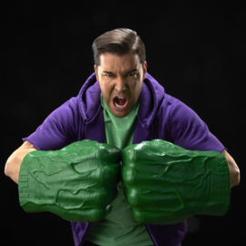 G2053 Marvel Legends Series Incredible Hulk Premium Roleplay Fists with Smash 'N Bash