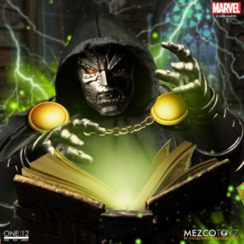 Mezco 1/12 Doctor Doom - Pre order