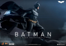908079 Batman Begins Movie Masterpiece 1/6 Batman Hot Toys Exclusive