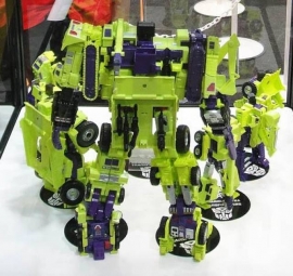 Takara UW-04 Devastator