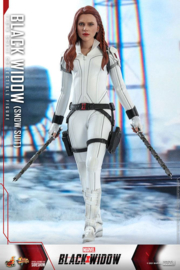Hot Toys MM AF 1/6 Black Widow Snow Suit Version