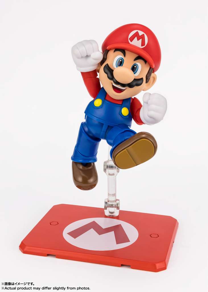 S.H. Figuarts Super Mario Mario