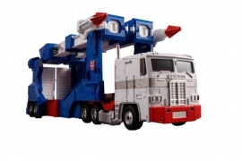 Takara Masterpiece MP-22 Ultra Magnus reissue