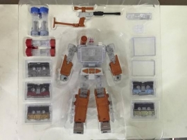 Platinum Edition Soundwave (year of the goat)