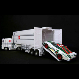 MP10U Ultra Magnus with Trailer