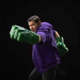 G2053 Marvel Legends Series Incredible Hulk Premium Roleplay Fists with Smash 'N Bash