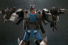 Unique Toys UT M-05 Rage Winterchill