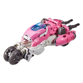 Hasbro Studio Series Deluxe Class Arcee