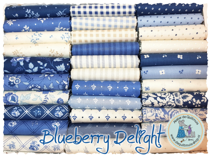 Fabric box - 32 FatQuarters /Fat Eight's- 'Blueberry Delight'