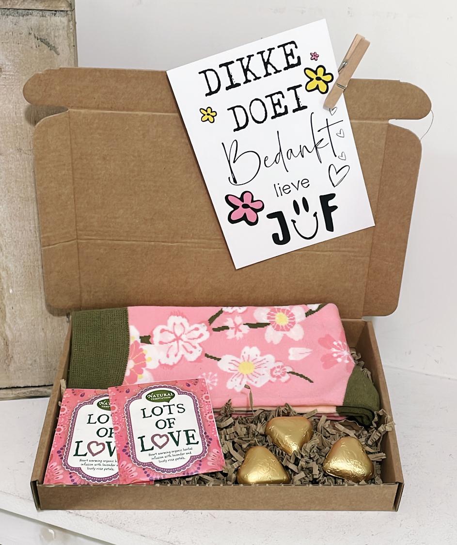 Cadeau juf | Cadeau pakketje roze + sokken