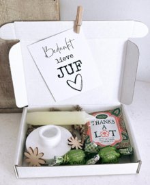 Cadeautje voor de juf | Doosje gezelligheid