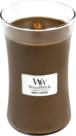 Woodwick Large Amber & incense (De geur Amber&Incense is de heerlijke geur van rijke amber en sandelhout met rokerige tonen van exotische specerijen en kruiden)