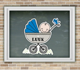 Geboortesticker met naam baby in wandelwagen