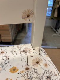 Stoeltje | veldbloemen 226