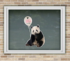 Raamsticker geboorte met naam Panda met ballon