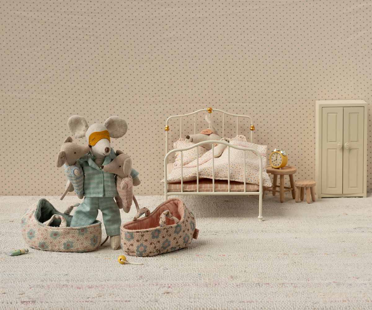 Maileg reiswieg met babynuis