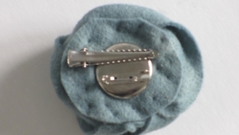 Vilten roos broche / haarspeld