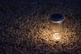 Eén liter zonlicht met twee vogels op schommel generatie 6 lamp