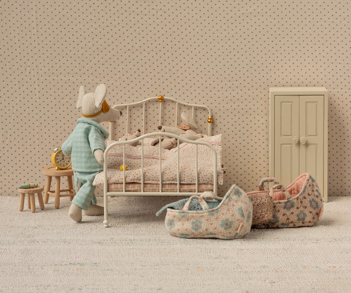 Maileg vintage bed muis ecru
