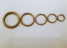 Antiek  messing O ring. Binnenmaat 20 mm. 3 mm dik