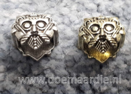 Viking kraal, runen, oud zilver, licht brons/goud