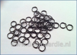 Split ringetje, dubbele ringetje, gun metal. 7mm binnen. (ong.100)