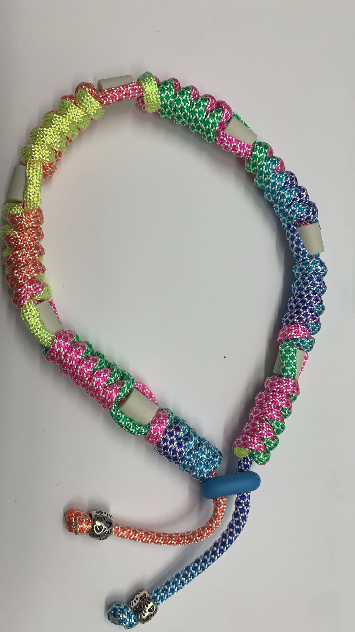 Round tekenhalsband 33 cm. Diamond rainbow