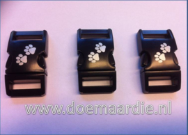 Buckle satin black met pootjes, klikgesp, middel. (5/8)