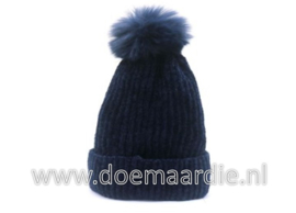 Muts, blauw, met voering en pom pom