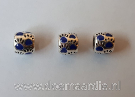 Pootjes, gekleurd, ronde vorm. Blauw, gat 5,8 mm